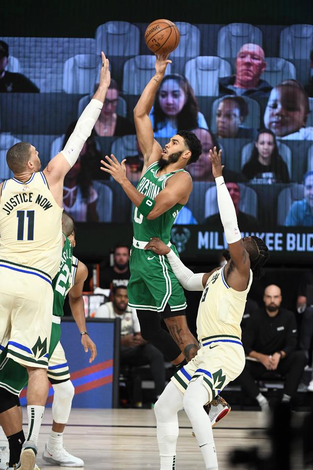 场上保持压 场上保持压