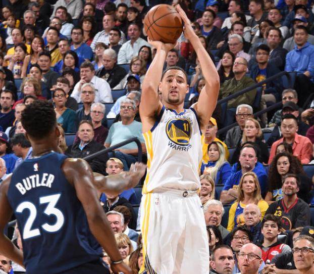 转会市场的 转会市场的